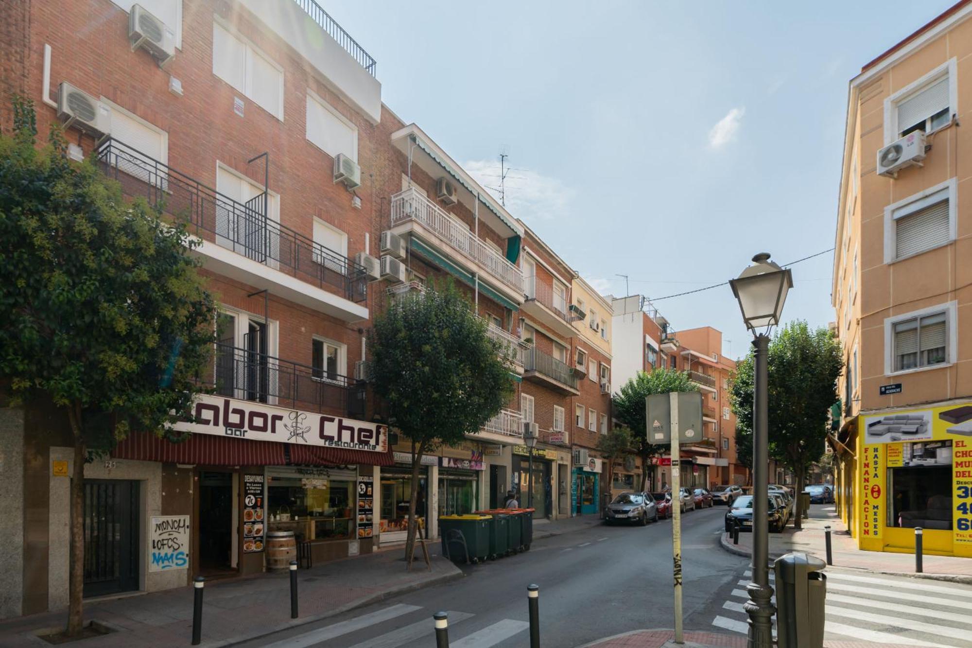 Madriver Apartamentos Reformados Con Parking Gratuito Exterior foto